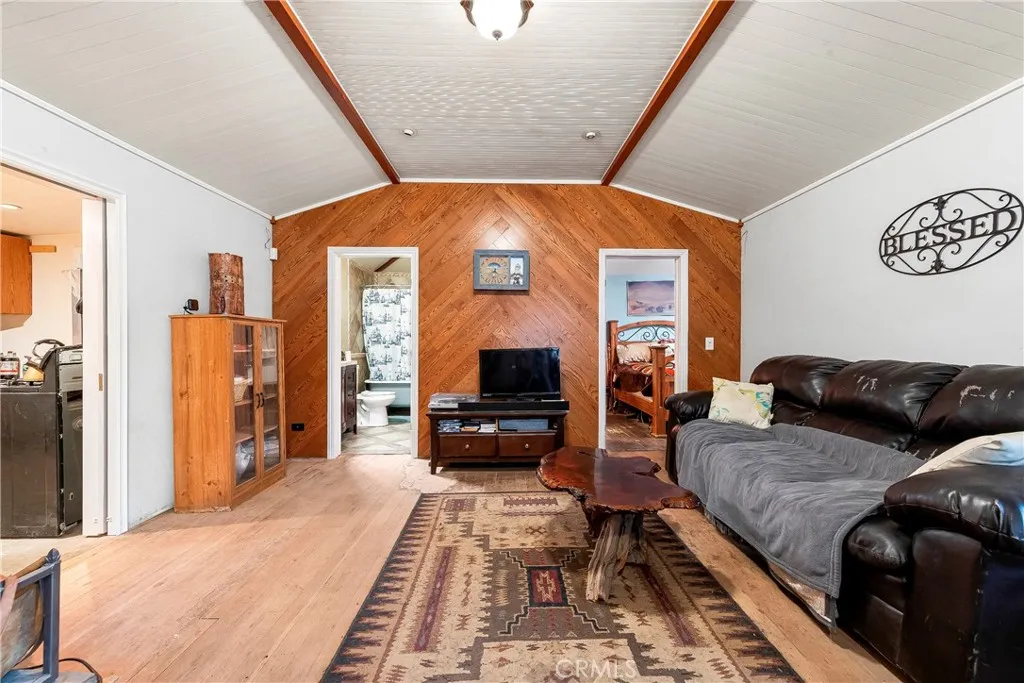 39100 Calle Essencial, Green Valley, California 91390 home-pic-12